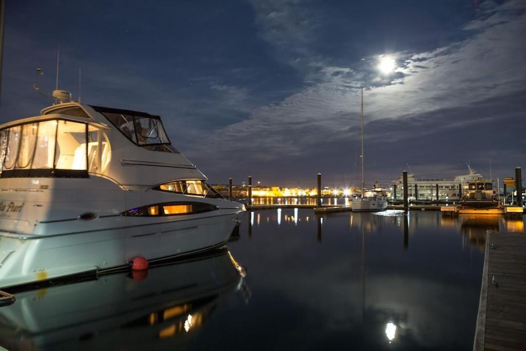 Sea Pearl Boston Yacht酒店 外观 照片