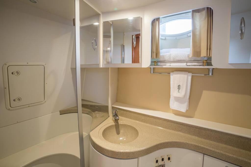 Sea Pearl Boston Yacht酒店 外观 照片